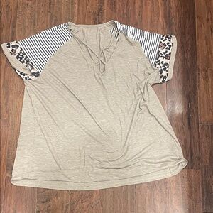 Stylish Beige Women's Top with Striped and Leopard Sleeves